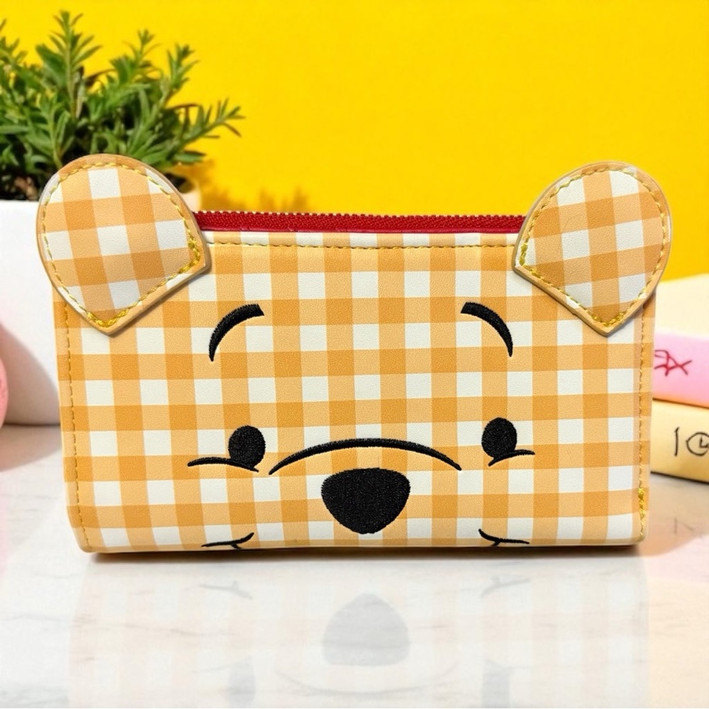 Disney Loungefly Winnie The Pooh Wallet Checkered Design